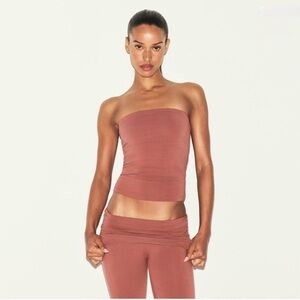 SKIMS Strapless Top in Rust